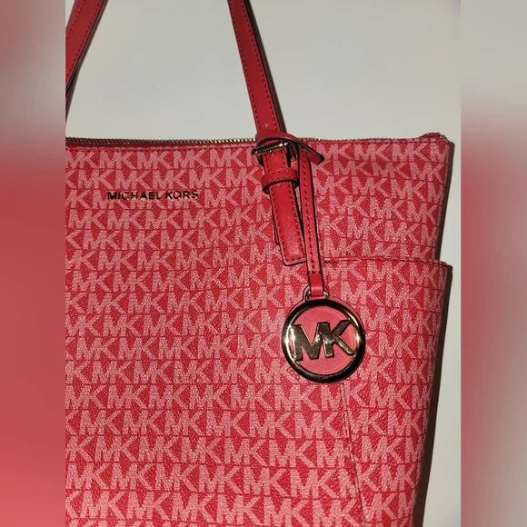 Michael Kors Jet Set Item East/WestTop Zip Tote Geranium One Size